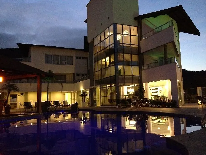 فندق ريسيرفا برايا Balneário Camboriú